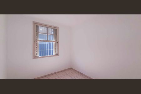 Casa à venda com 270m², 8 quartos e 3 vagas Casa à venda com 270m², 8 quartos e 3 vagasCasa 1 - Quarto 3
