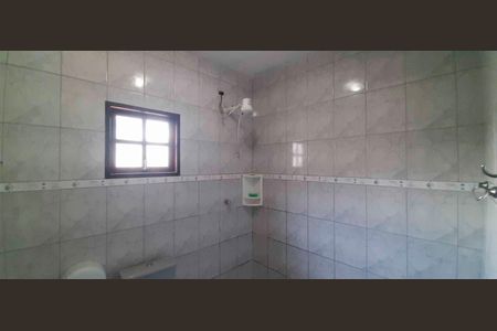Casa à venda com 270m², 8 quartos e 3 vagas Casa à venda com 270m², 8 quartos e 3 vagasCasa 2 - Banheiro