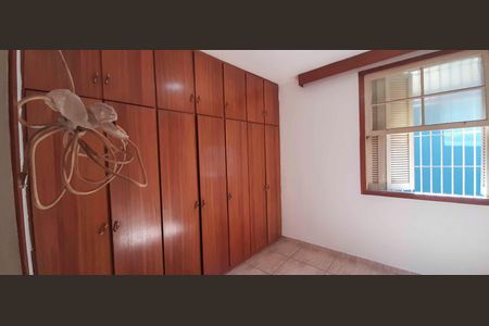Casa à venda com 270m², 8 quartos e 3 vagas Casa à venda com 270m², 8 quartos e 3 vagasCasa 1 - Quarto 1