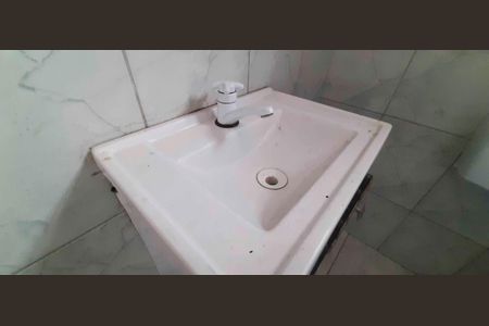 Casa à venda com 270m², 8 quartos e 3 vagas Casa à venda com 270m², 8 quartos e 3 vagasCasa 2 - Banheiro