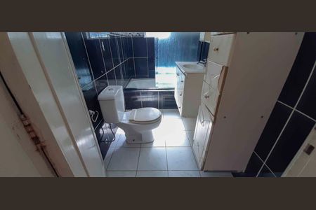 Casa à venda com 270m², 8 quartos e 3 vagas Casa à venda com 270m², 8 quartos e 3 vagasCasa 1 - Banheiro