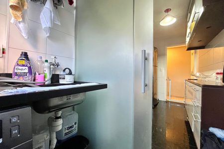 Apartamento à venda com 60m², 2 quartos e 1 vagaÁrea de Serviço