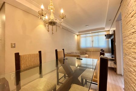 Apartamento à venda com 60m², 2 quartos e 1 vagaSala