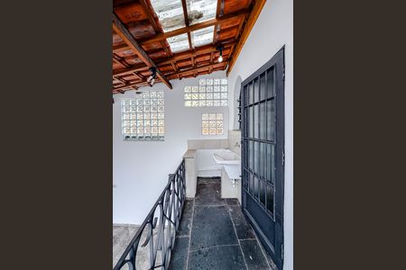 Casa para alugar com 400m², 4 quartos e 4 vagas Casa para alugar com 400m², 4 quartos e 4 vagasÁrea de Serviço