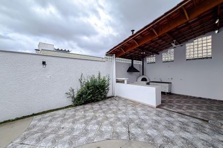 Casa para alugar com 400m², 4 quartos e 4 vagas Casa para alugar com 400m², 4 quartos e 4 vagasÁrea externa