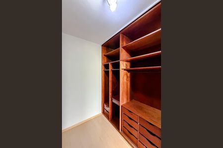 Casa para alugar com 400m², 4 quartos e 4 vagas Casa para alugar com 400m², 4 quartos e 4 vagasQuarto 5 - Suíte