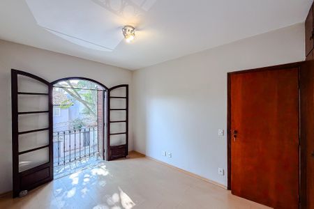 Casa para alugar com 400m², 4 quartos e 4 vagas Casa para alugar com 400m², 4 quartos e 4 vagasQuarto 2