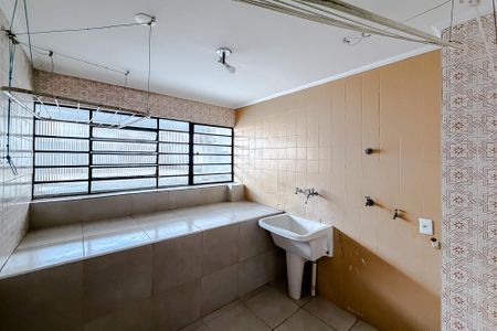 Casa para alugar com 400m², 4 quartos e 4 vagas Casa para alugar com 400m², 4 quartos e 4 vagasÁrea de Serviço