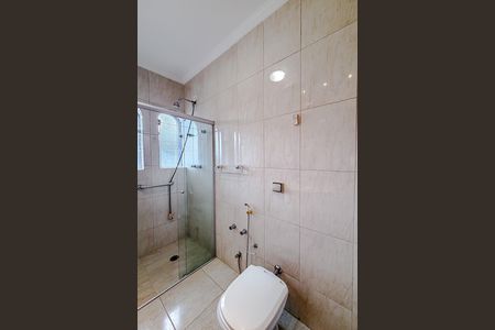 Casa para alugar com 400m², 4 quartos e 4 vagas Casa para alugar com 400m², 4 quartos e 4 vagasBanheiro