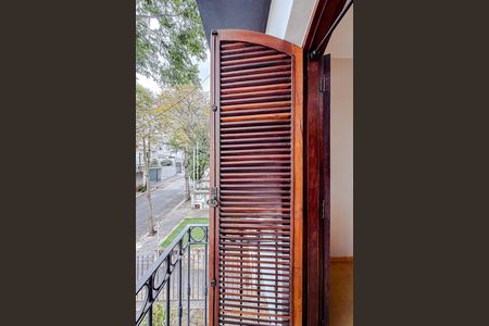 Casa para alugar com 400m², 4 quartos e 4 vagas Casa para alugar com 400m², 4 quartos e 4 vagasVaranda do Quarto 3