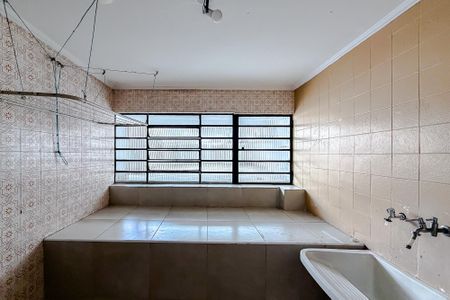Casa para alugar com 400m², 4 quartos e 4 vagas Casa para alugar com 400m², 4 quartos e 4 vagasÁrea de Serviço