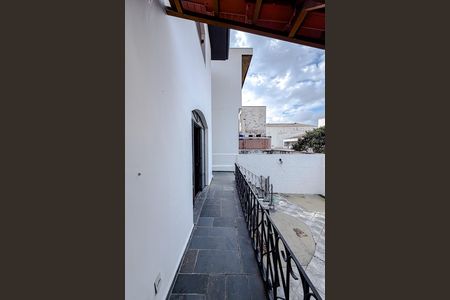 Casa para alugar com 400m², 4 quartos e 4 vagas Casa para alugar com 400m², 4 quartos e 4 vagasVaranda do Quarto 1