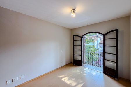 Casa para alugar com 400m², 4 quartos e 4 vagas Casa para alugar com 400m², 4 quartos e 4 vagasQuarto 2