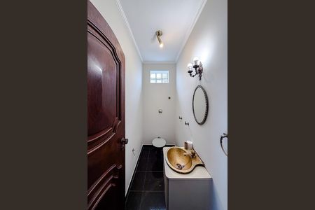 Casa para alugar com 400m², 4 quartos e 4 vagas Casa para alugar com 400m², 4 quartos e 4 vagasLavabo