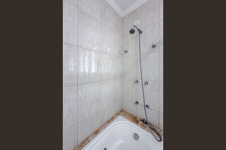 Casa para alugar com 400m², 4 quartos e 4 vagas Casa para alugar com 400m², 4 quartos e 4 vagasBanheiro da Suíte