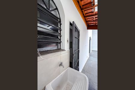 Casa para alugar com 400m², 4 quartos e 4 vagas Casa para alugar com 400m², 4 quartos e 4 vagasÁrea de Serviço