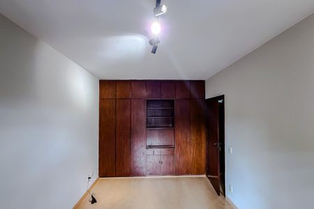 Casa para alugar com 400m², 4 quartos e 4 vagas Casa para alugar com 400m², 4 quartos e 4 vagasQuarto 3