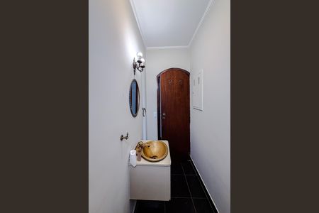 Casa para alugar com 400m², 4 quartos e 4 vagas Casa para alugar com 400m², 4 quartos e 4 vagasLavabo