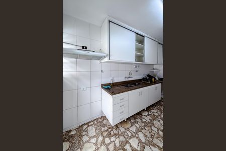 Casa para alugar com 400m², 4 quartos e 4 vagas Casa para alugar com 400m², 4 quartos e 4 vagasCozinha