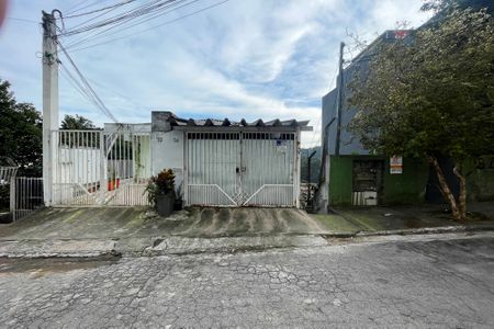 Fachada de casa para alugar com 1 quarto, 65m² em Granja Carolina, Cotia