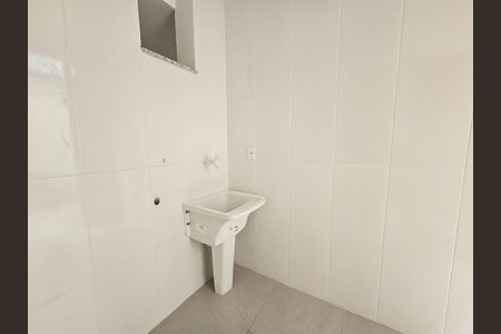 Casa de condomínio para alugar com 79m², 2 quartos e 1 vaga