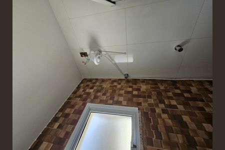Casa de condomínio para alugar com 79m², 2 quartos e 1 vaga