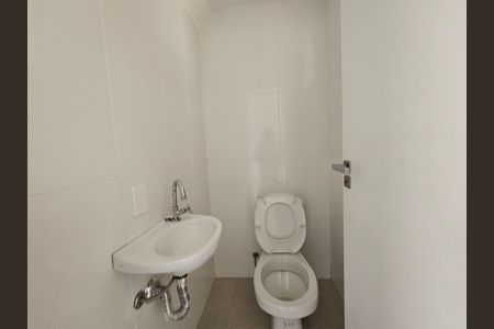 Casa de condomínio para alugar com 79m², 2 quartos e 1 vaga