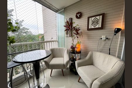 Apartamento à venda com 87m², 2 quartos e 2 vagas Apartamento à venda com 87m², 2 quartos e 2 vagasVaranda