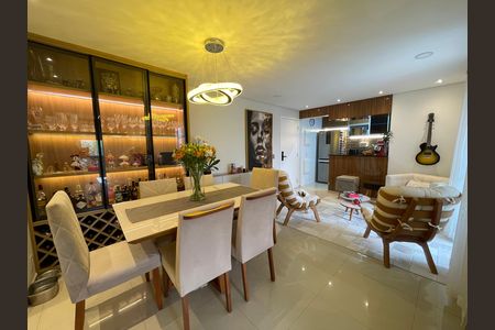 Apartamento à venda com 87m², 2 quartos e 2 vagas Apartamento à venda com 87m², 2 quartos e 2 vagasSala