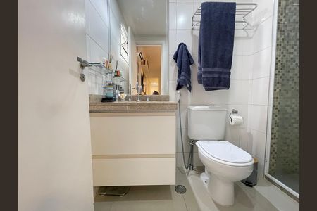 Apartamento à venda com 87m², 2 quartos e 2 vagas Apartamento à venda com 87m², 2 quartos e 2 vagasBanheiro da Suíte 1