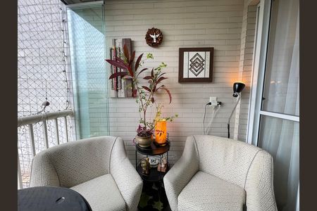 Apartamento à venda com 87m², 2 quartos e 2 vagas Apartamento à venda com 87m², 2 quartos e 2 vagasVaranda