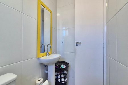 Apartamento para alugar com 59m², 2 quartos e 1 vaga Apartamento para alugar com 59m², 2 quartos e 1 vagaBanheiro