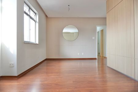 Sala  de apartamento para alugar com 3 quartos, 120m² em Funcionários, Belo Horizonte