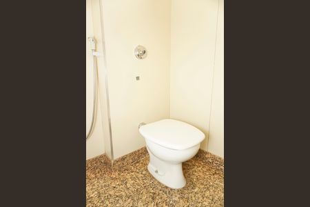 Apartamento para alugar com 120m², 3 quartos e 1 vagaÁrea de Serviço - Lavabo 