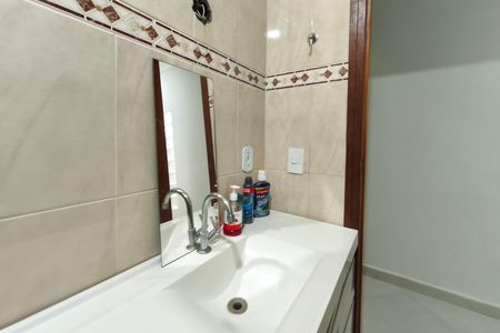 Casa à venda com 300m², 3 quartos e 4 vagas Casa à venda com 300m², 3 quartos e 4 vagasBanheiro Social