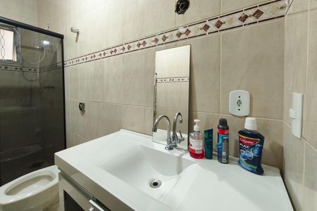 Casa à venda com 300m², 3 quartos e 4 vagas Casa à venda com 300m², 3 quartos e 4 vagasBanheiro Social