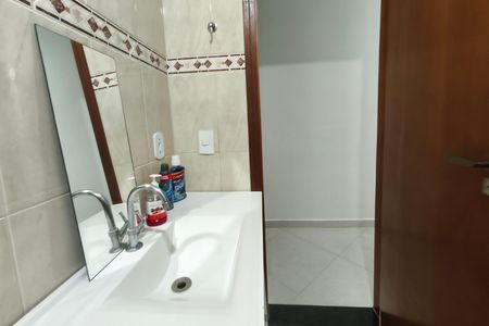 Casa à venda com 300m², 3 quartos e 4 vagas Casa à venda com 300m², 3 quartos e 4 vagasBanheiro Social