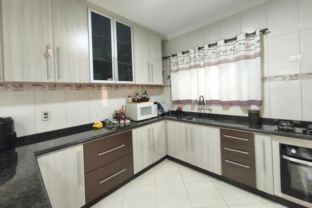Casa à venda com 300m², 3 quartos e 4 vagas Casa à venda com 300m², 3 quartos e 4 vagasCozinha