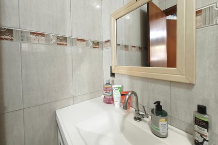 Casa à venda com 300m², 3 quartos e 4 vagas Casa à venda com 300m², 3 quartos e 4 vagasBanheiro Suíte
