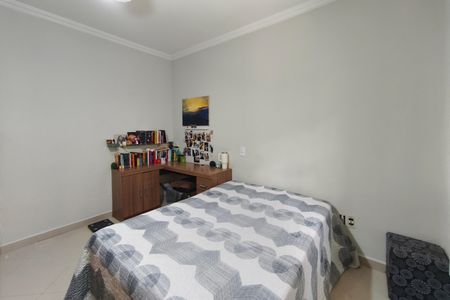 Casa à venda com 300m², 3 quartos e 4 vagas Casa à venda com 300m², 3 quartos e 4 vagasSuíte
