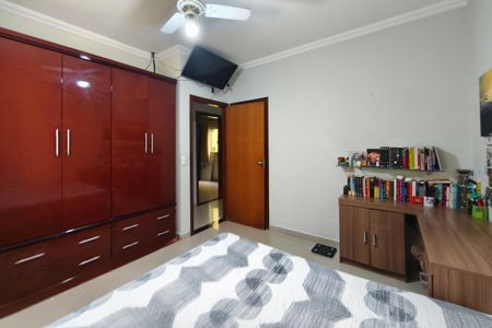 Casa à venda com 300m², 3 quartos e 4 vagas Casa à venda com 300m², 3 quartos e 4 vagasSuíte