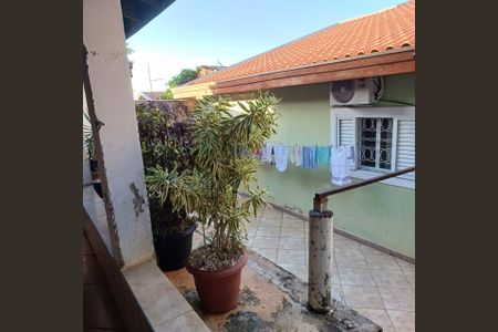 Casa à venda com 300m², 3 quartos e 4 vagas Casa à venda com 300m², 3 quartos e 4 vagasÁrea externa