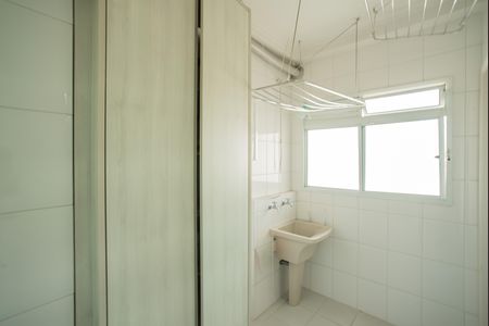 Apartamento à venda com 105m², 3 quartos e 2 vagas Apartamento à venda com 105m², 3 quartos e 2 vagasÁrea de Serviço