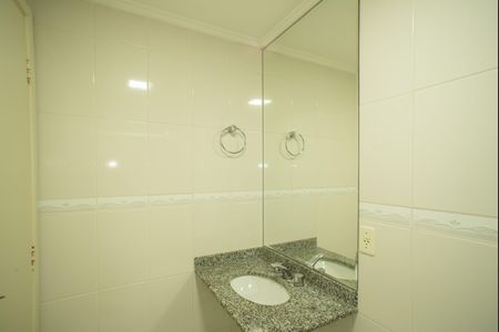 Apartamento à venda com 105m², 3 quartos e 2 vagas Apartamento à venda com 105m², 3 quartos e 2 vagasBanheiro