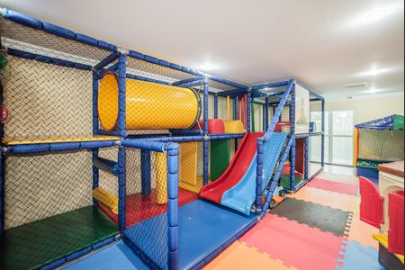 Apartamento à venda com 105m², 3 quartos e 2 vagas Apartamento à venda com 105m², 3 quartos e 2 vagasÁrea comum - Brinquedoteca