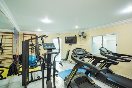Apartamento à venda com 105m², 3 quartos e 2 vagas Apartamento à venda com 105m², 3 quartos e 2 vagasÁrea comum - Academia