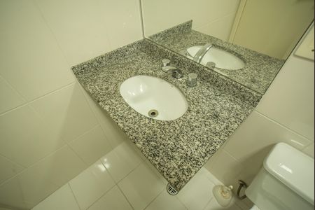 Apartamento à venda com 105m², 3 quartos e 2 vagas Apartamento à venda com 105m², 3 quartos e 2 vagasBanheiro