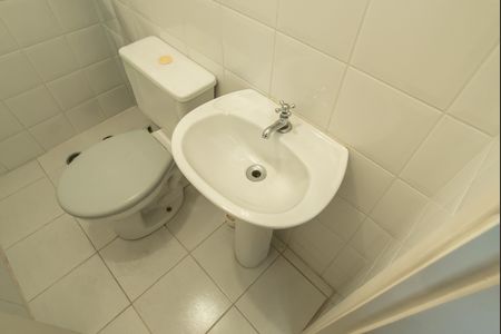 Apartamento à venda com 105m², 3 quartos e 2 vagas Apartamento à venda com 105m², 3 quartos e 2 vagasBanheiro de Serviço
