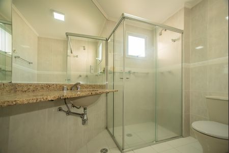 Apartamento à venda com 105m², 3 quartos e 2 vagas Apartamento à venda com 105m², 3 quartos e 2 vagasBanheiro da Suíte