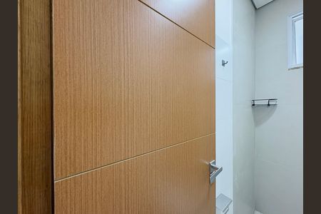 Banheiro de casa para alugar com 1 quarto, 50m² em Vila Zat, São Paulo
